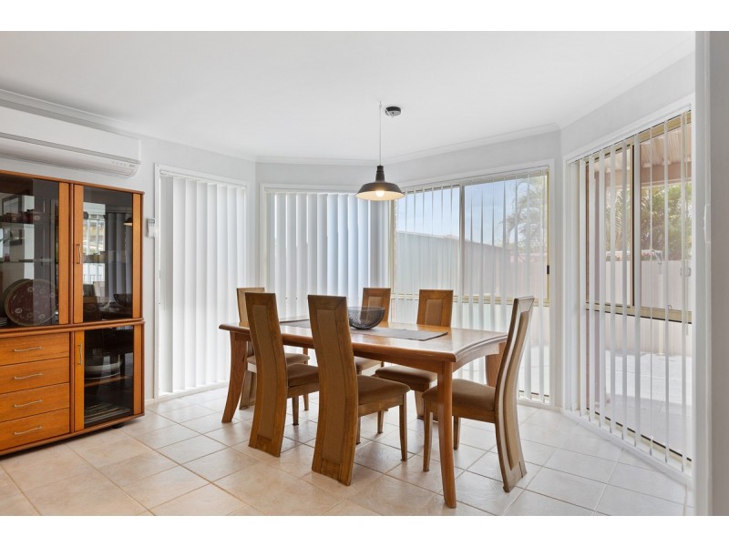2 Bartlett Terrace, Redland Bay QLD 4165