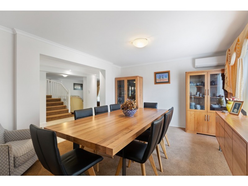 2 Bartlett Terrace, Redland Bay QLD 4165