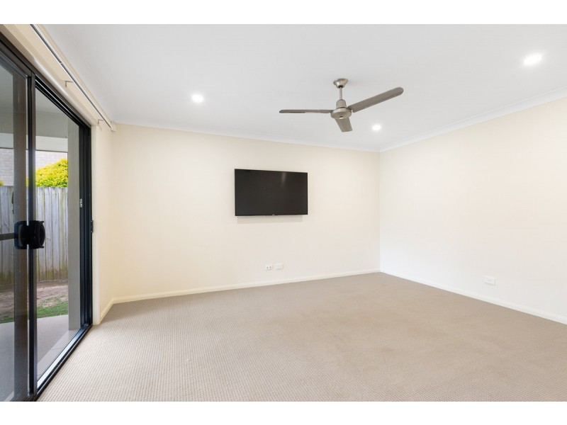 10 Lizard Place, Redland Bay QLD 4165