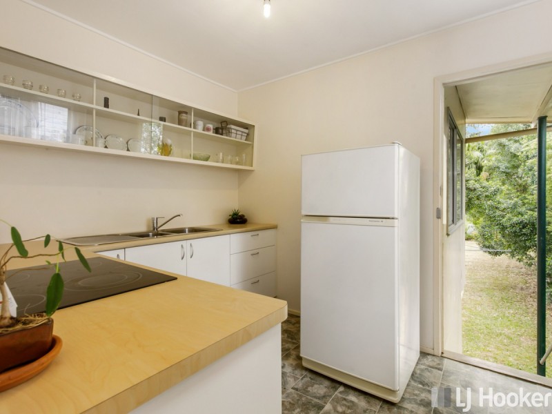 20 Nursery Road, Holland Park West QLD 4121
