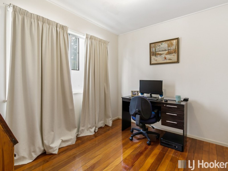 20 Nursery Road, Holland Park West QLD 4121