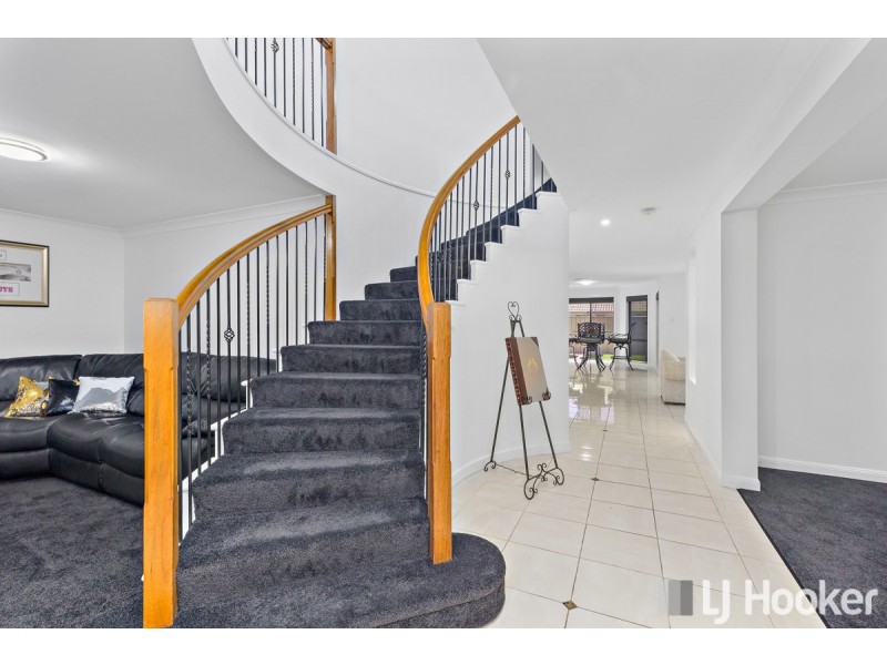 24 Penzance Drive, Redland Bay QLD 4165