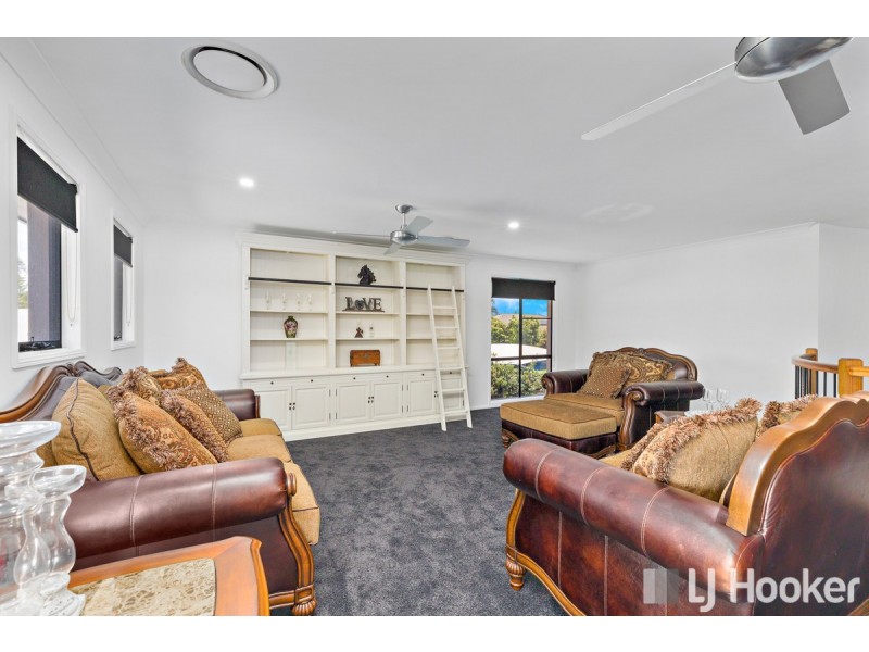 24 Penzance Drive, Redland Bay QLD 4165