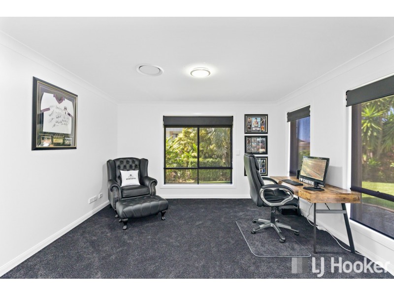 24 Penzance Drive, Redland Bay QLD 4165