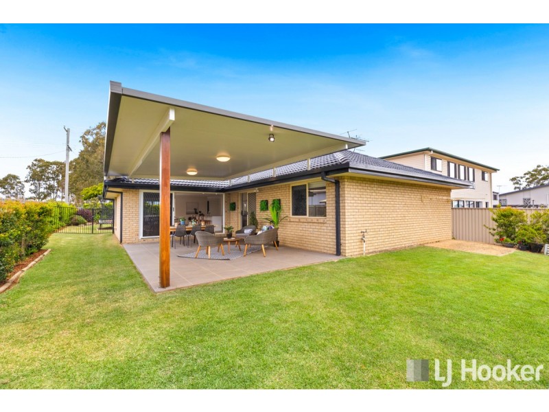 28 Birdwood Road, Birkdale QLD 4159