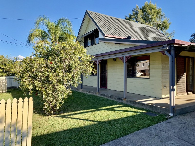 22 Makaha Drive, Birkdale QLD 4159