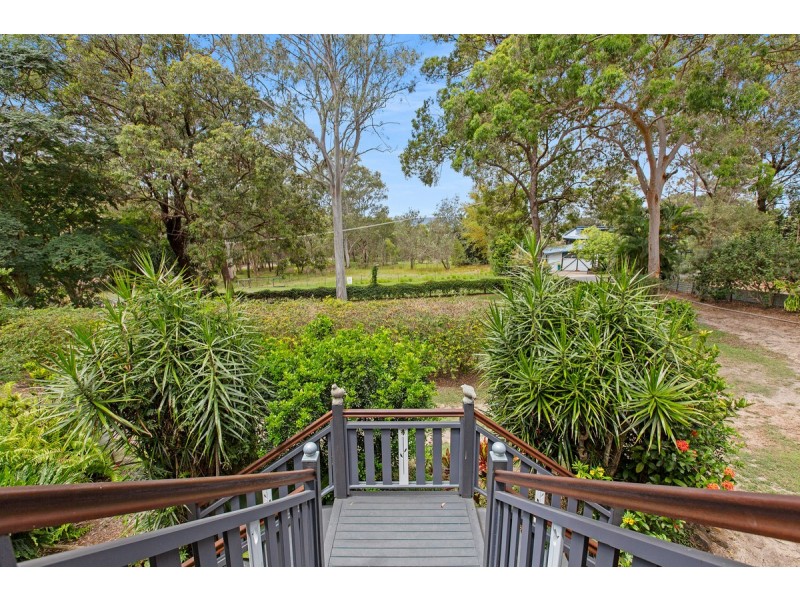 5-9 Weeroona Avenue, Macleay Island QLD 4184