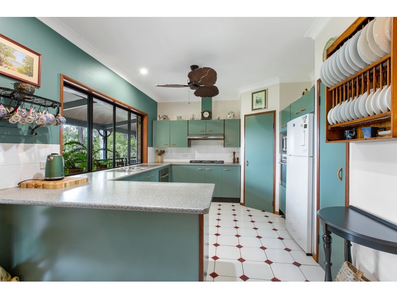 5-9 Weeroona Avenue, Macleay Island QLD 4184