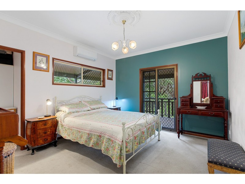 5-9 Weeroona Avenue, Macleay Island QLD 4184