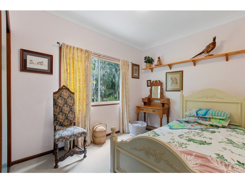 5-9 Weeroona Avenue, Macleay Island QLD 4184