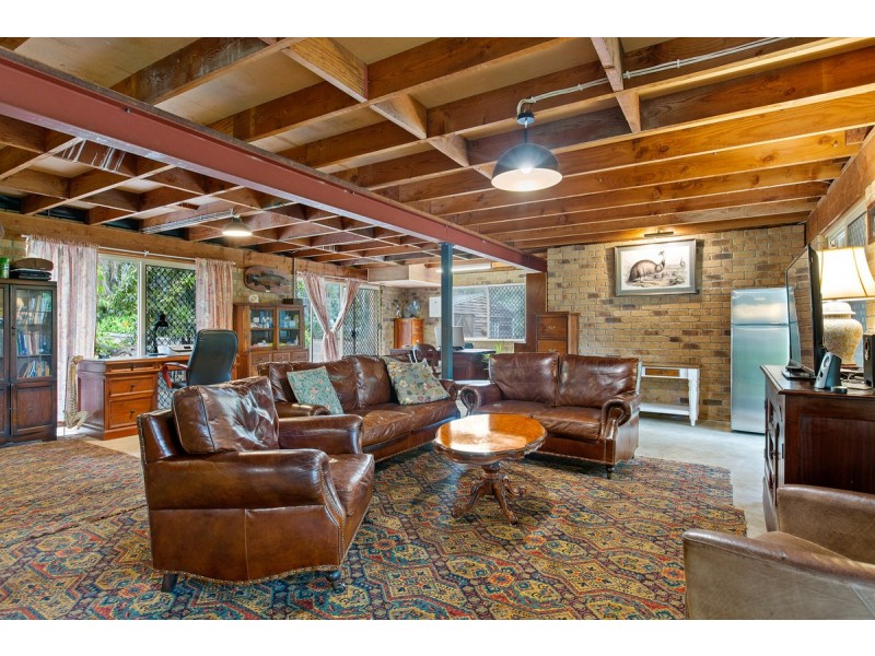 5-9 Weeroona Avenue, Macleay Island QLD 4184