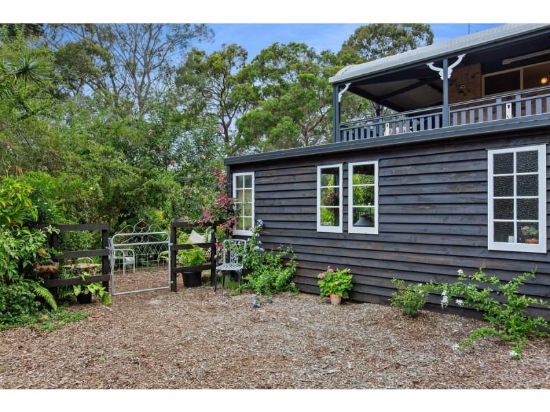 5-9 Weeroona Avenue, Macleay Island QLD 4184