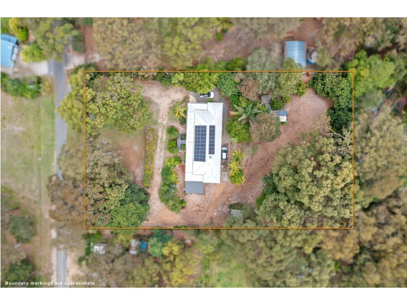 5-9 Weeroona Avenue, Macleay Island QLD 4184
