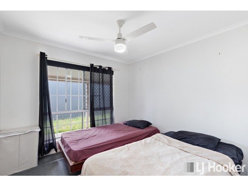 1 Anita Street, Redland Bay QLD 4165