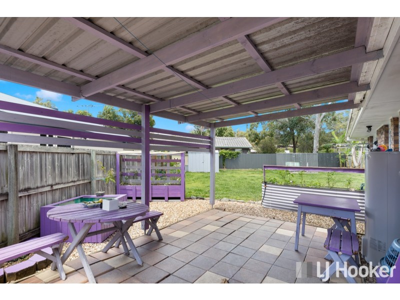1 Anita Street, Redland Bay QLD 4165