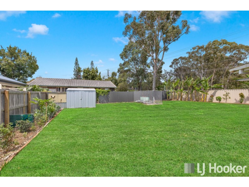 1 Anita Street, Redland Bay QLD 4165