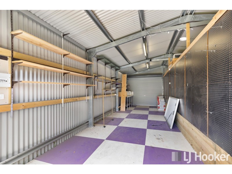 1 Anita Street, Redland Bay QLD 4165