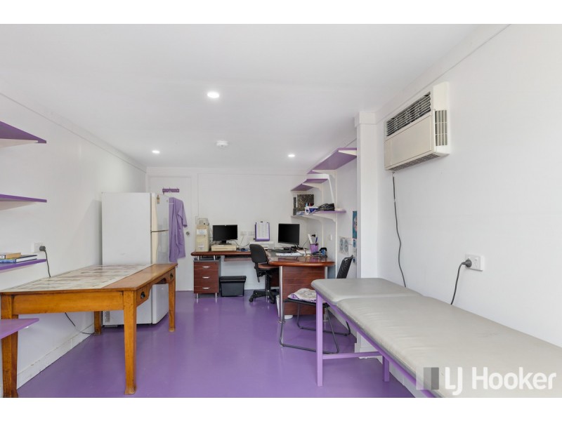 1 Anita Street, Redland Bay QLD 4165