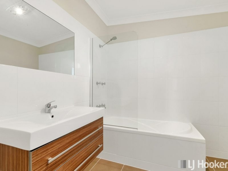 148 Mooroondu Road, Thorneside QLD 4158
