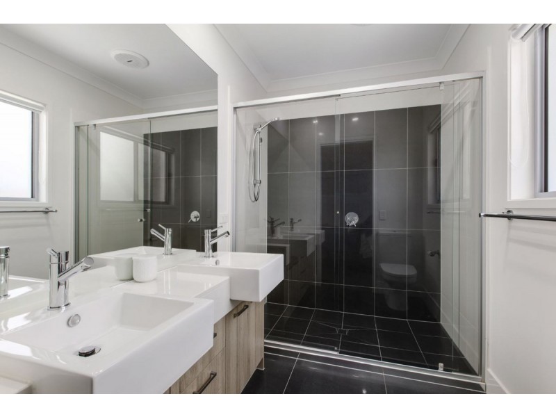 47 Ravenbourne Circuit, Capalaba QLD 4157