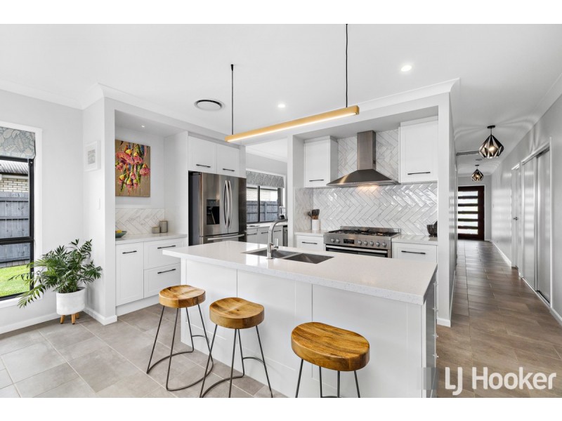 13 Leven Street, Thornlands QLD 4164