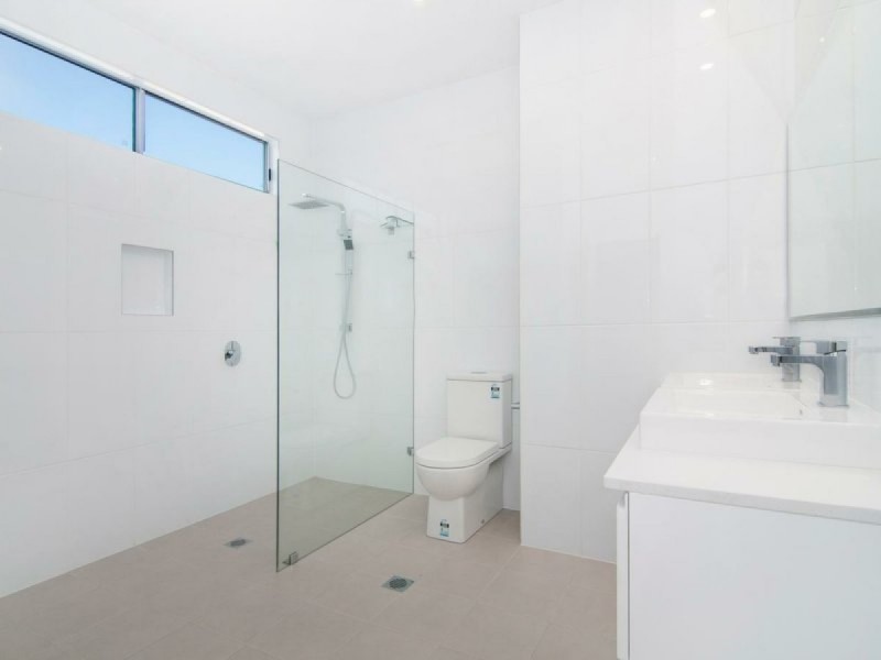 16 Birdie Place, Carbrook QLD 4130