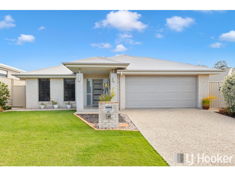 68 Spurs Drive, Wellington Point QLD 4160