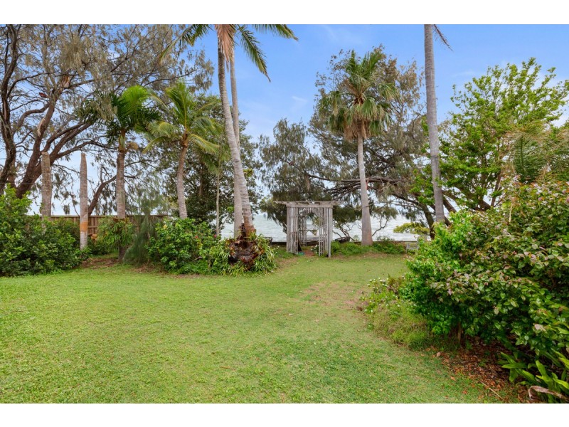 233 Shore Street North, Cleveland QLD 4163