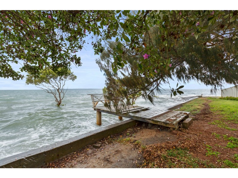 233 Shore Street North, Cleveland QLD 4163