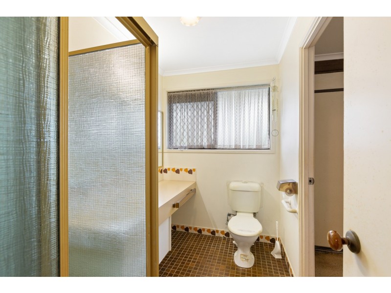 233 Shore Street North, Cleveland QLD 4163