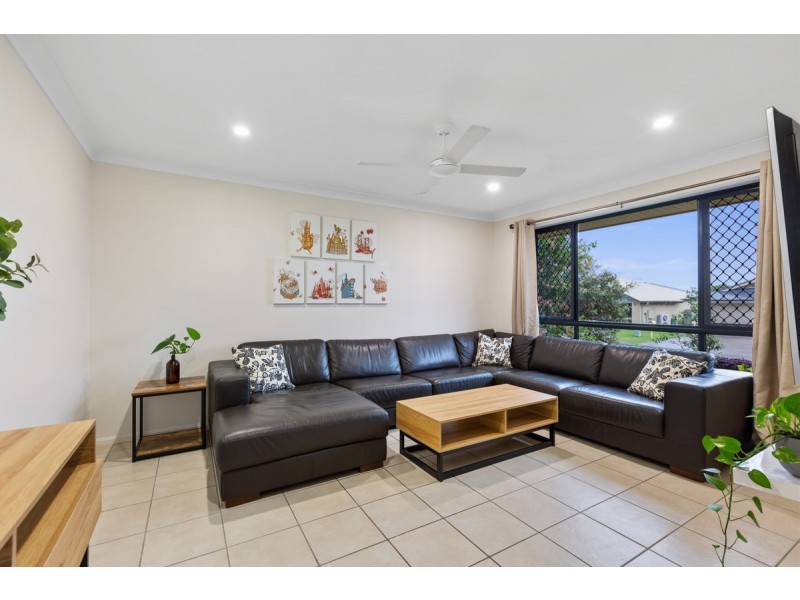 41 Portland Parade, Redland Bay QLD 4165