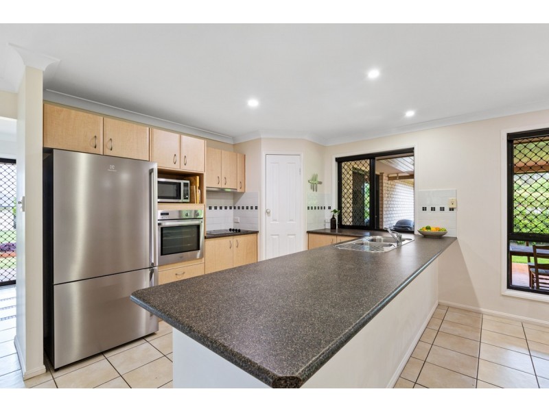 41 Portland Parade, Redland Bay QLD 4165