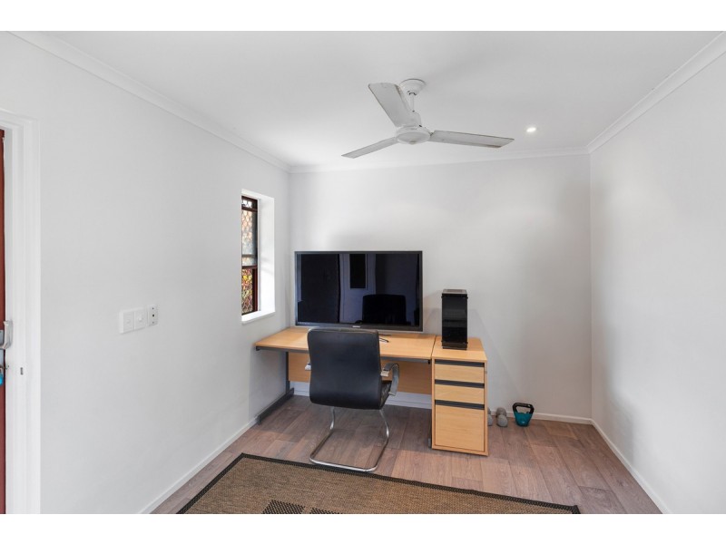 8 Courageous Court, Cleveland QLD 4163