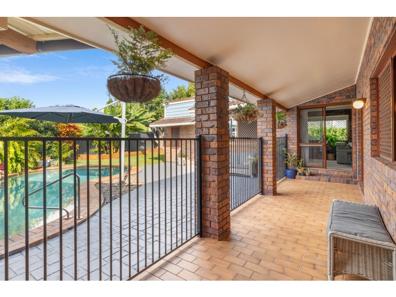 8 Courageous Court, Cleveland QLD 4163