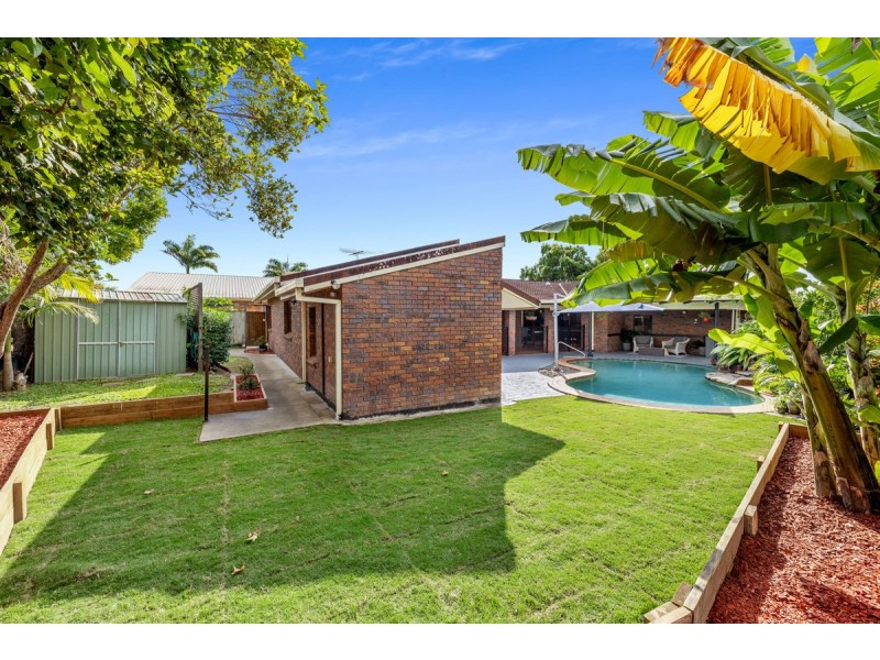 8 Courageous Court, Cleveland QLD 4163