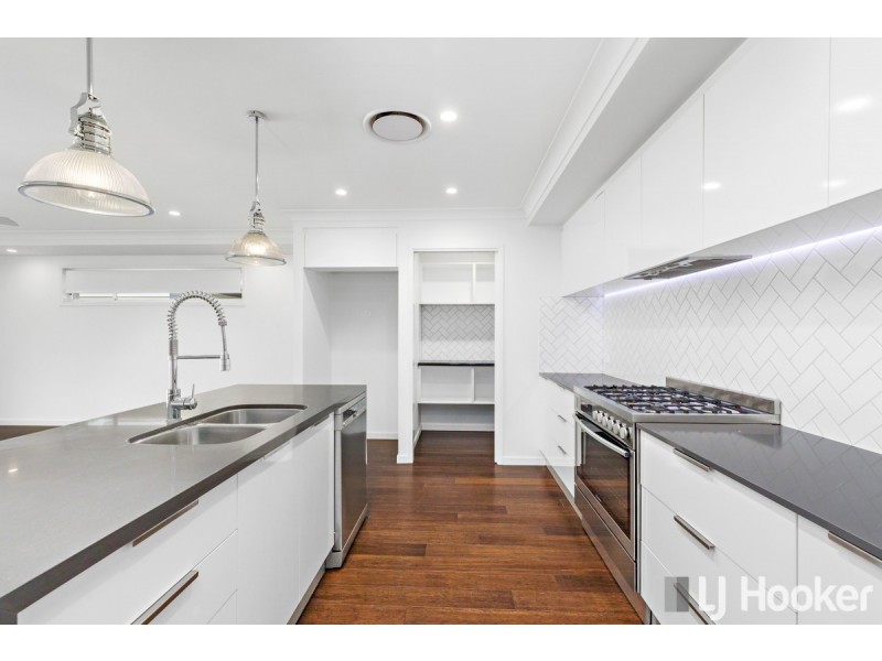 63 Brindabella Circuit, Thornlands QLD 4164