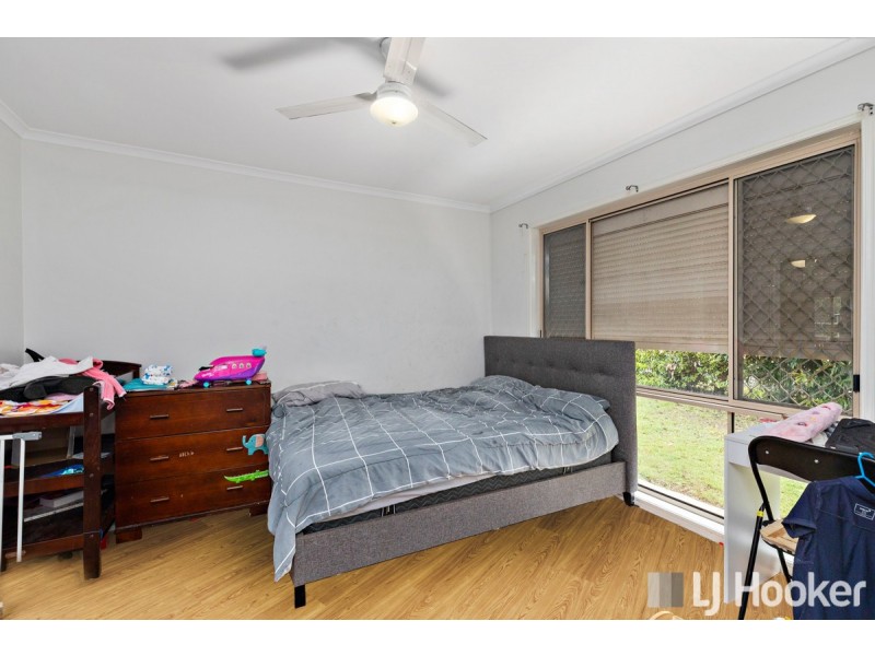 11 Gleneagles Court, Redland Bay QLD 4165