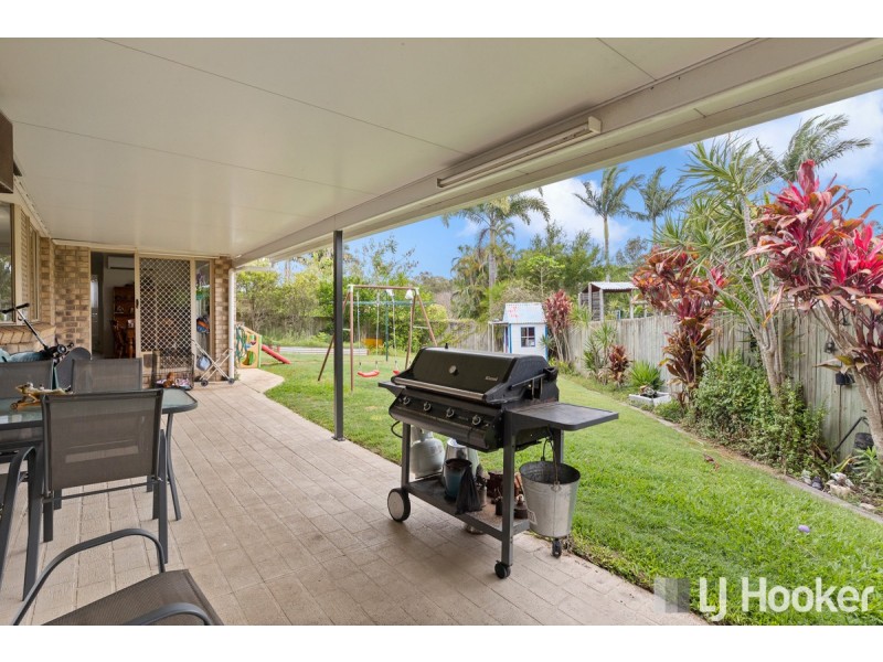 11 Gleneagles Court, Redland Bay QLD 4165
