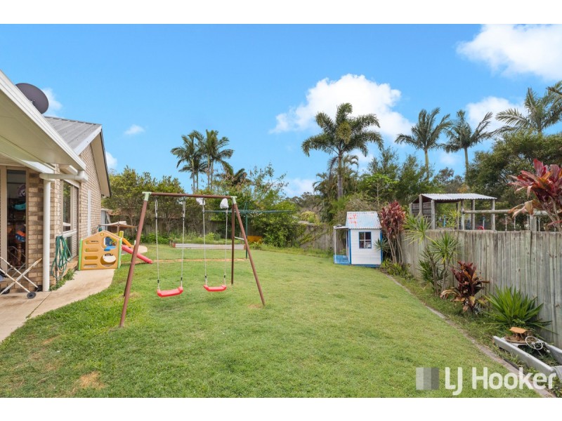11 Gleneagles Court, Redland Bay QLD 4165
