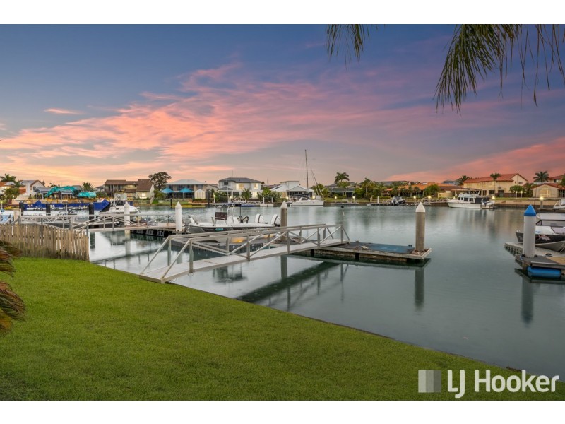 12 Captains Court, Raby Bay QLD 4163