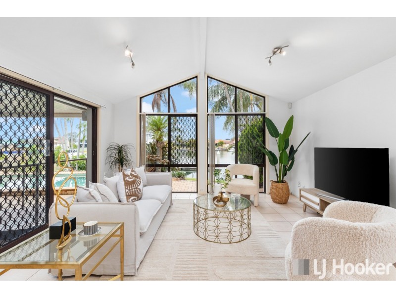 12 Captains Court, Raby Bay QLD 4163