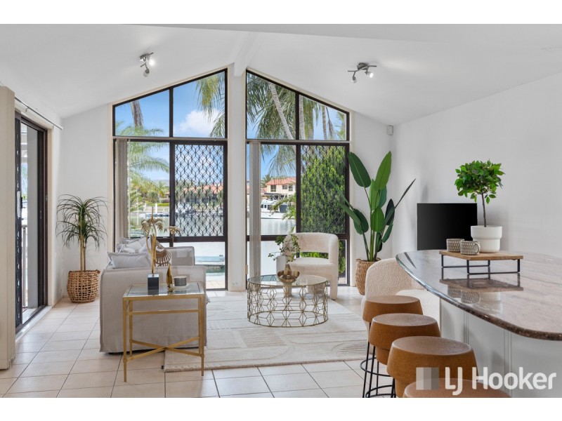 12 Captains Court, Raby Bay QLD 4163