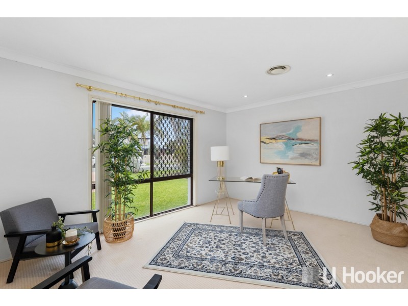12 Captains Court, Raby Bay QLD 4163