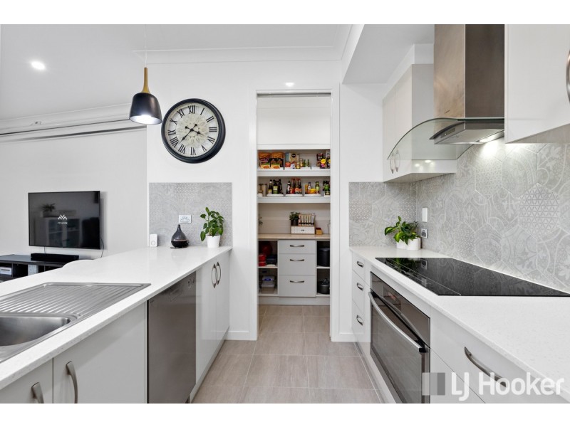 5 Hideaway Court, Thornlands QLD 4164