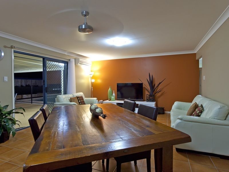 4 Veitch Close, Wellington Point QLD 4160