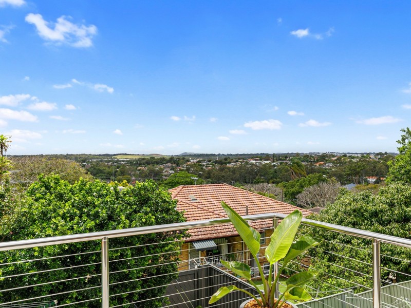 17 Koumala Street, Mansfield QLD 4122