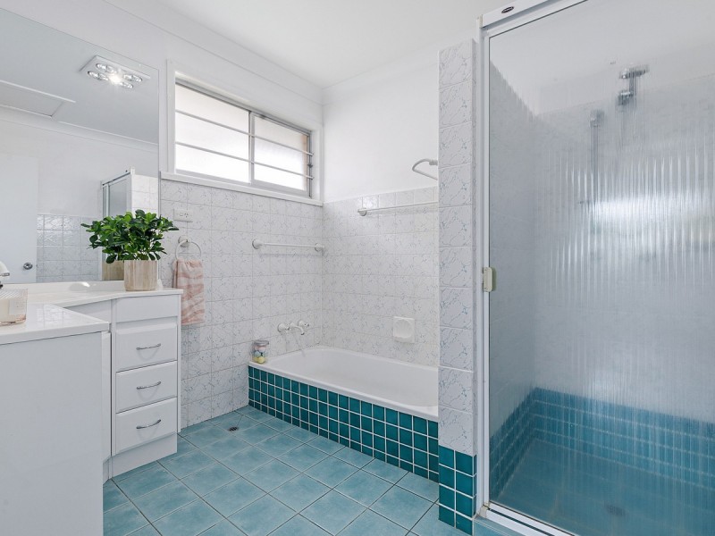 17 Koumala Street, Mansfield QLD 4122