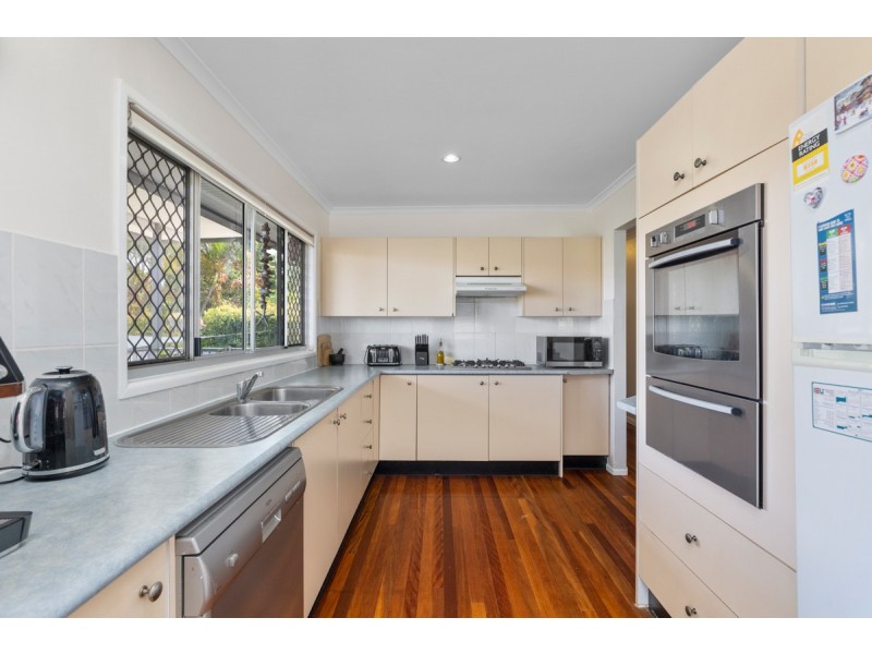 14 Edinburgh Road, Alexandra Hills QLD 4161