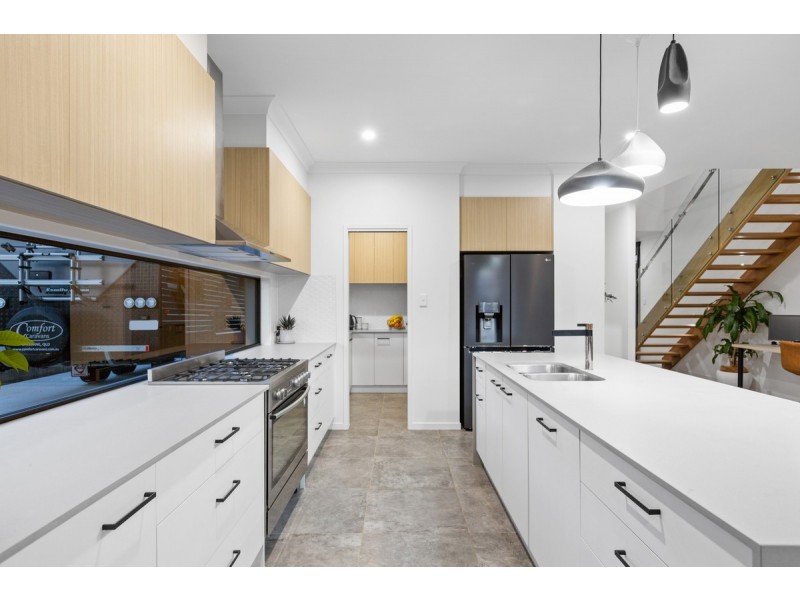 9 Weir Street, Thornlands QLD 4164