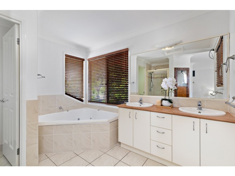 581 Main Road, Wellington Point QLD 4160